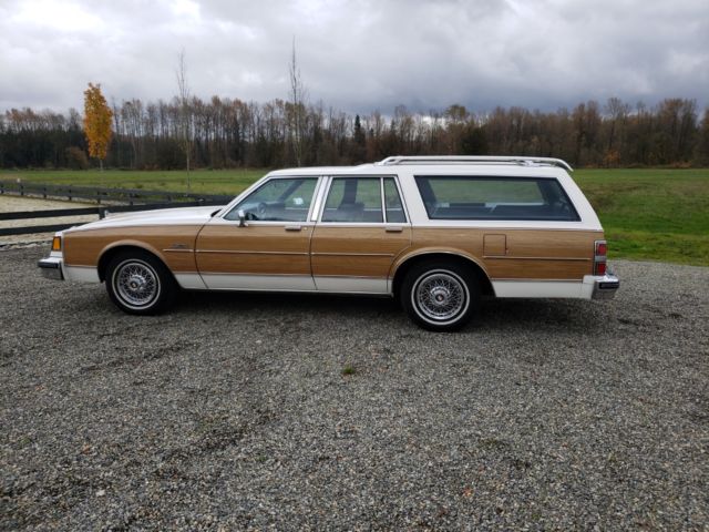 1986 buick electra estate wagon 1980s buick woody station wagon jump seat