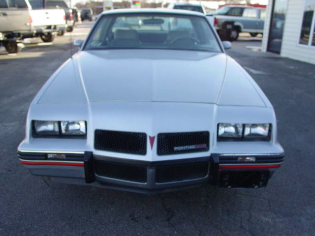 1986 pontiac grand prix 2+2 aero coupe nascar only 1225 produced!!!!! rare!!!!