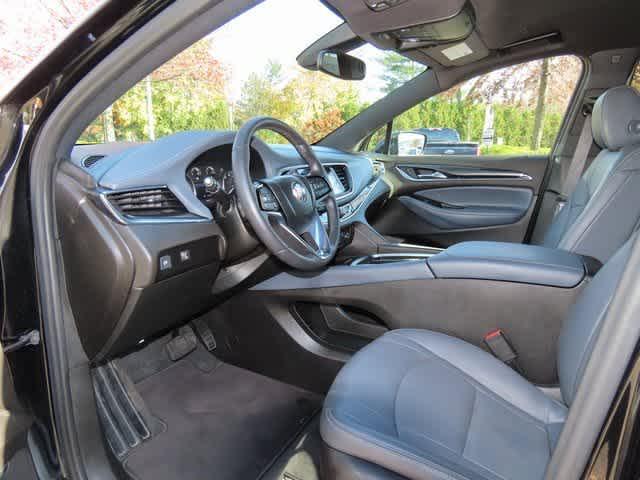 2022 buick enclave awd essence