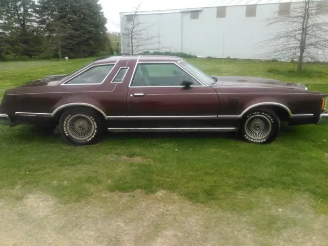1979 ford thunderbird two door collectors car