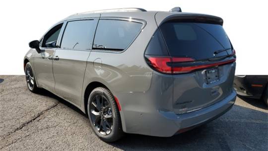 2024 Chrysler towning