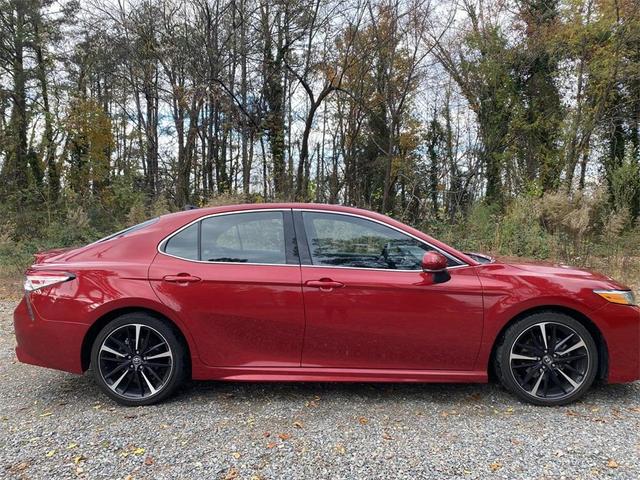 2020 toyota camry xse v6