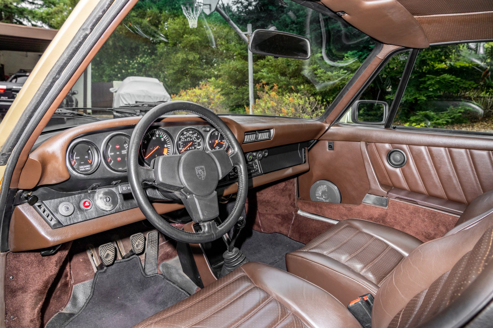 1984 porsche 911 carrera coupe