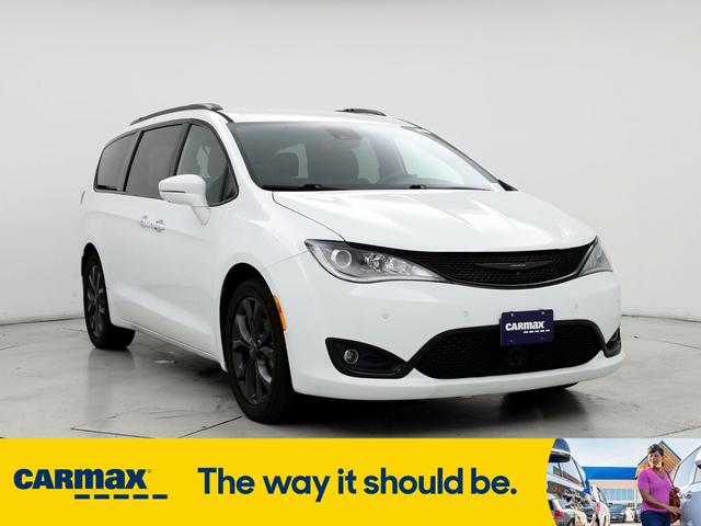 2019 chrysler pacifica limited