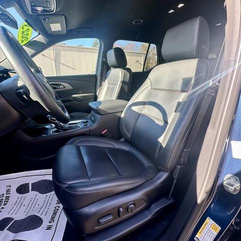 2023 chevrolet traverse lt leather