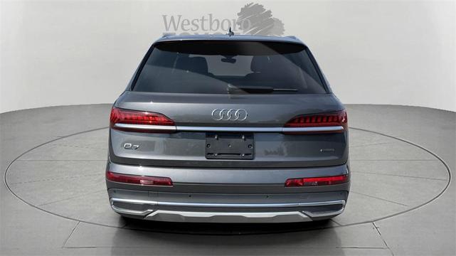 2022 audi q7 55 premium plus