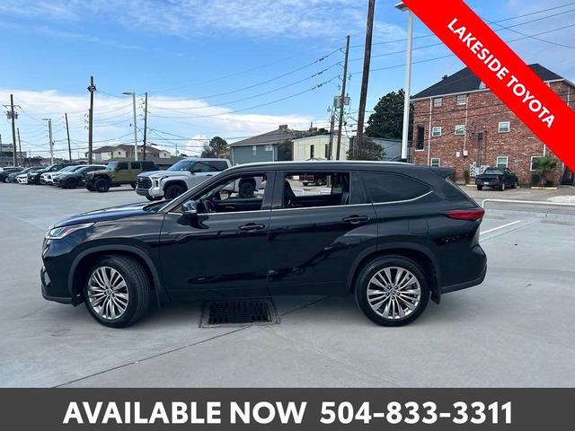 2023 toyota highlander platinum