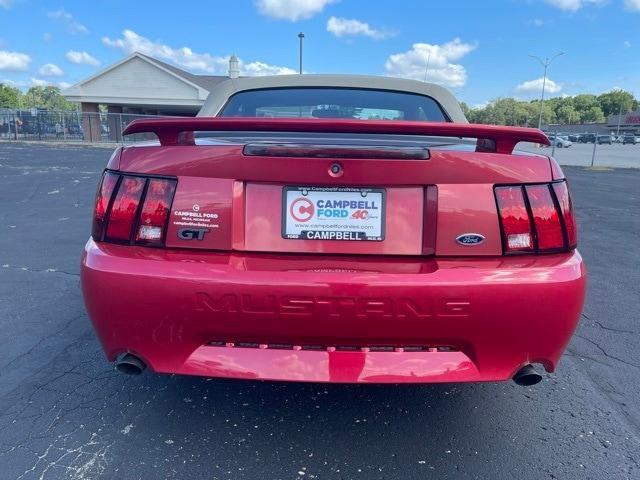2001 ford mustang gt