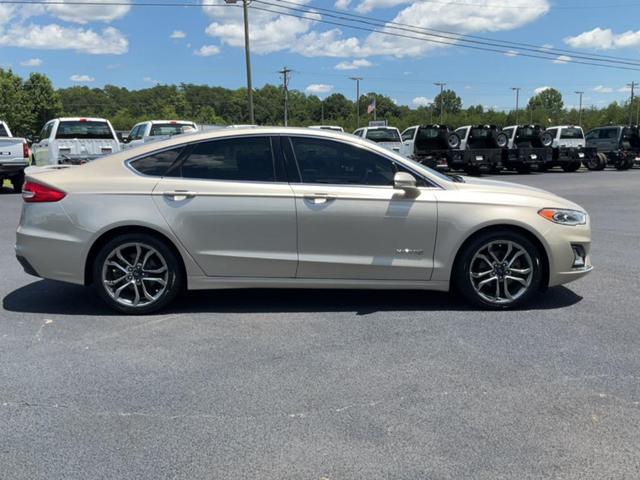 2019 ford fusion hybrid titanium