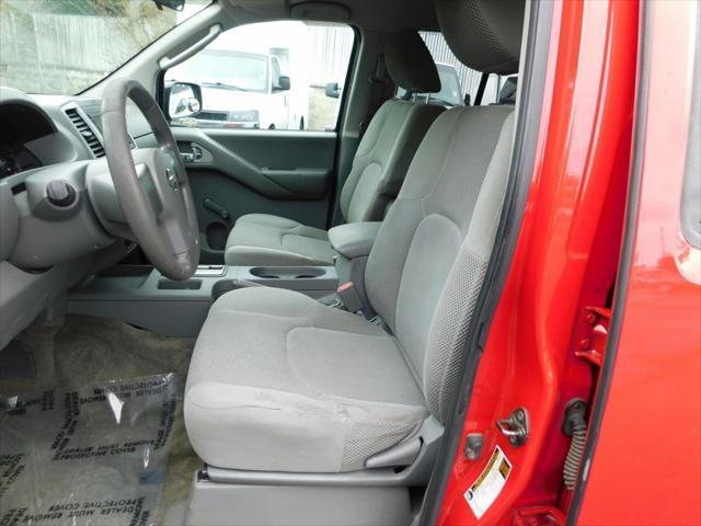 2010 nissan frontier se