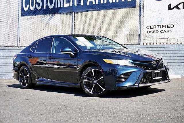 2020 toyota camry xse