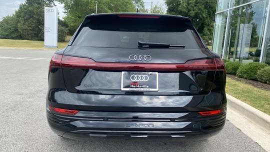 2024 Audi Q8 e-tron quattro premium plus