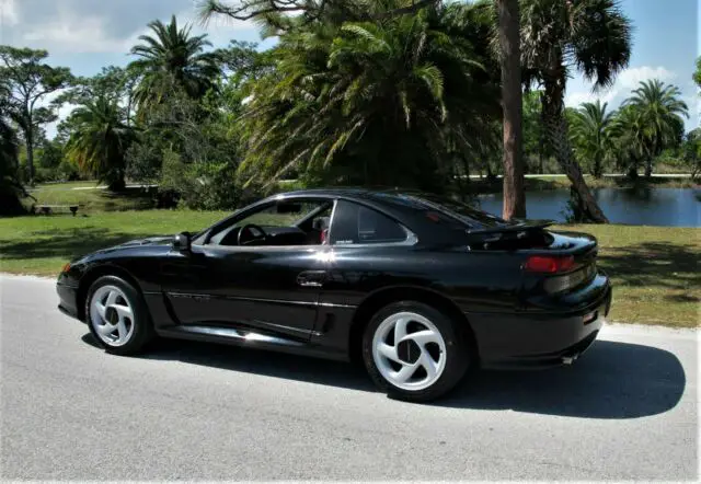 1991 dodge stealth r/t twin turbo, awd, rare black over red , 42k miles