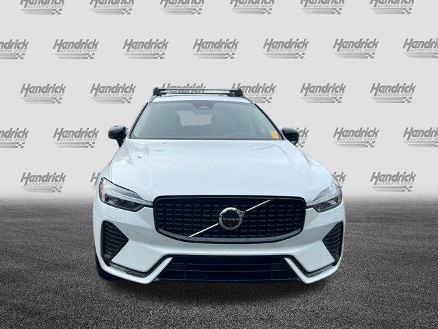 2024 volvo xc60 b5 plus dark theme