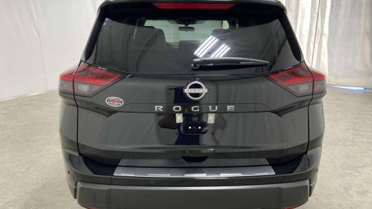 new 2025 nissan rogue sv fwd