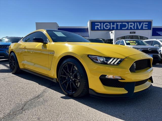 2017 ford shelby gt350 base
