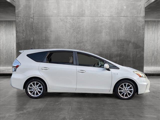 2013 toyota prius v five