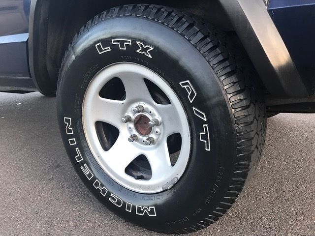 1994 jeep cherokee se 4.0l 4x4 manual rust free!