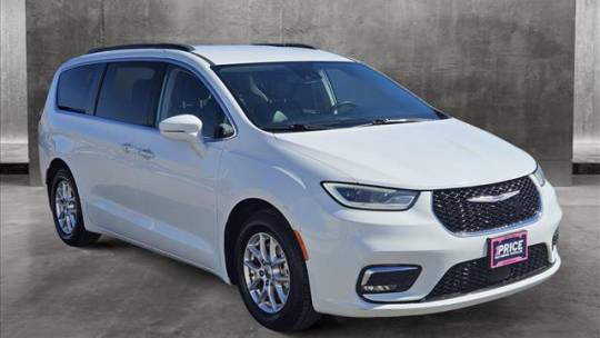 2022 chrysler pacifica touring l