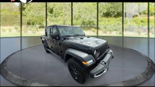 2024 Jeep Gladiator