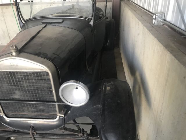 1927 ford model t roadster with ruxtell rear end and wire wheels