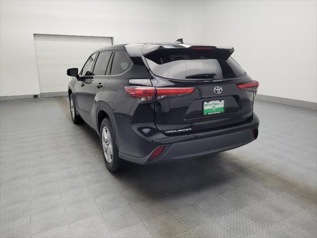 2021 toyota highlander l