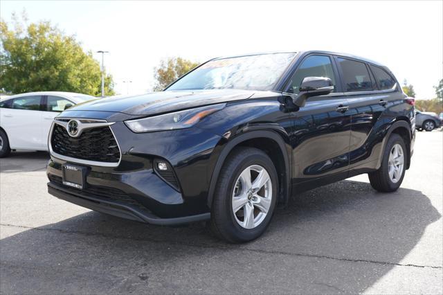 2023 toyota highlander l