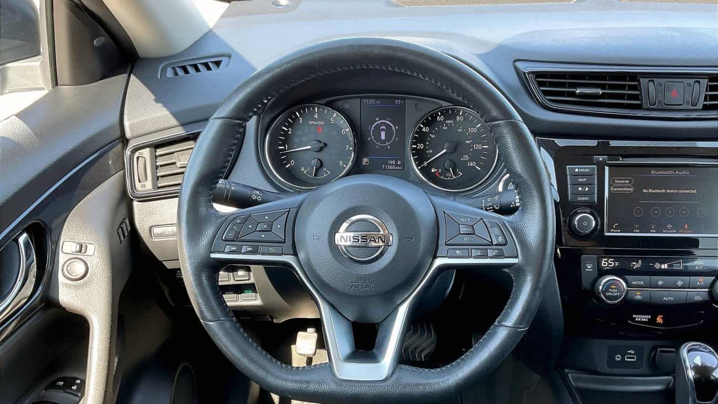2018 nissan rogue sv