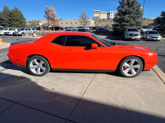2008 dodge challenger srt8
