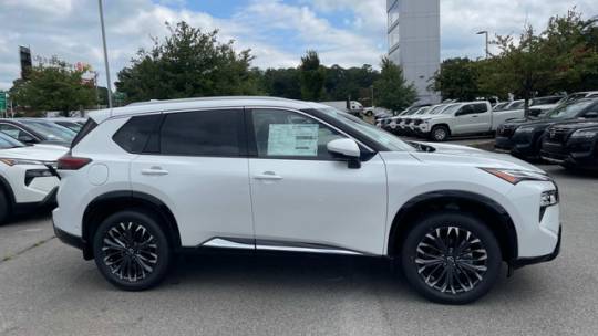 2024 Nissan Rogue platinum