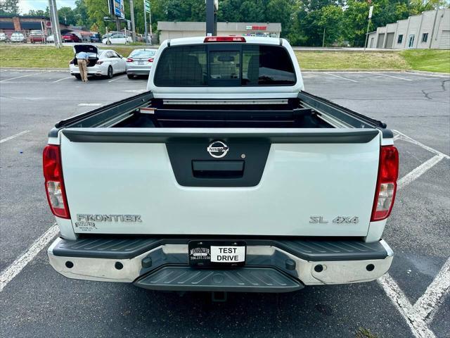 2016 nissan frontier sl