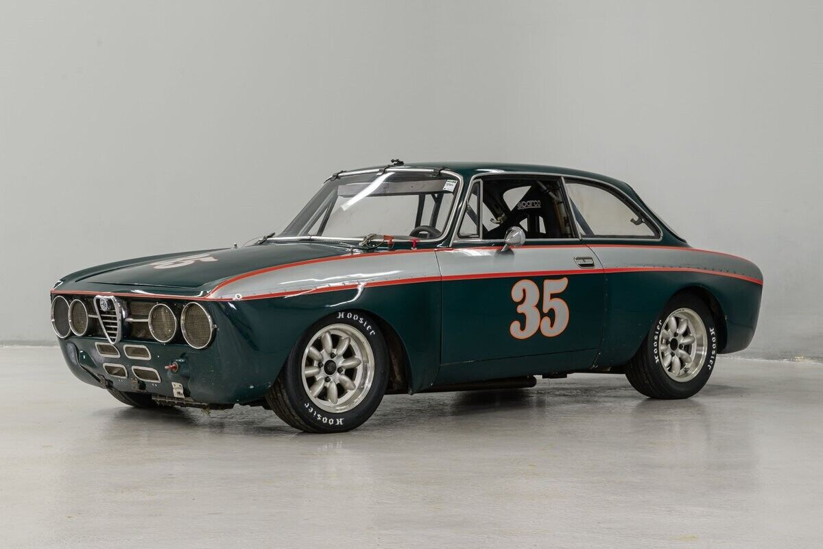 1974 alfa romeo gtv 2000 race car
