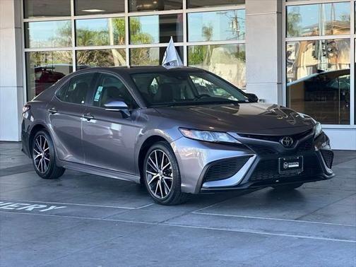 2022 toyota camry
