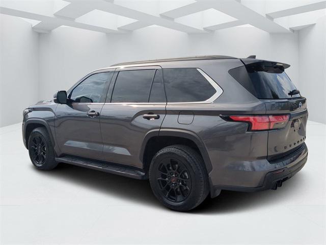 2023 toyota sequoia sr5
