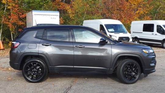 2023 jeep compass altitude