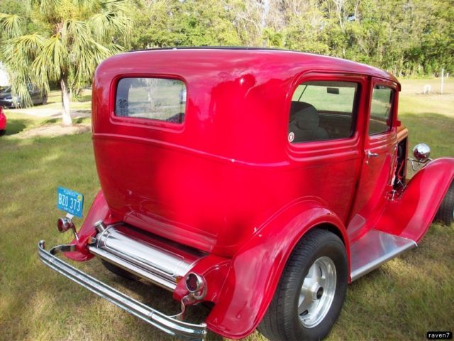 1932 ford 2 door sedan vicky 5 windows 383 engine