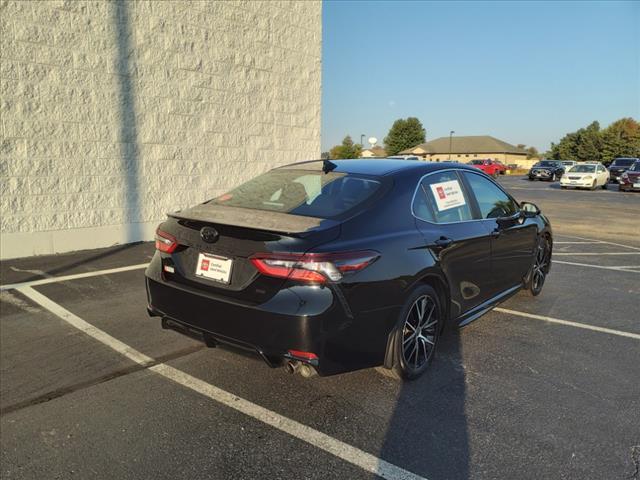 2023 toyota camry se