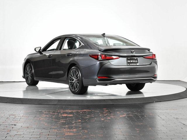 2025 lexus es 300h premium
