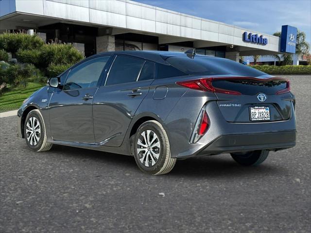 2020 toyota prius prime le