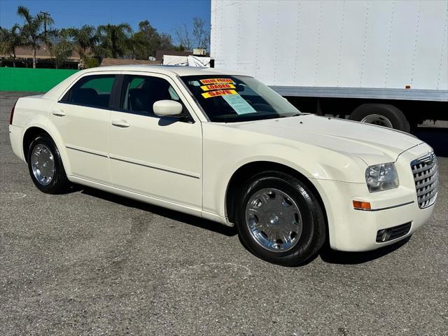 2005 chrysler 300 touring
