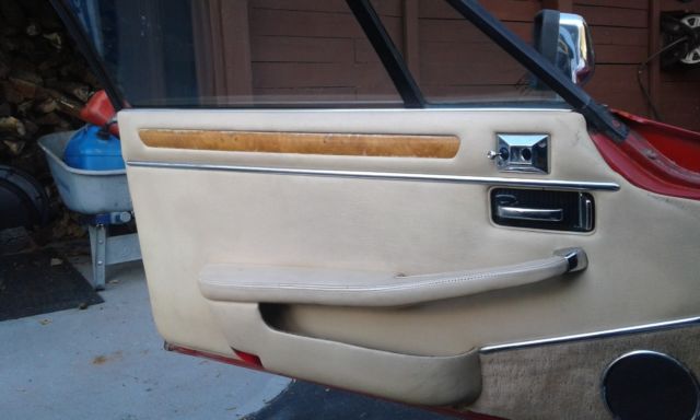 1989 red jaguar xjs coupe, minor issues, drives great