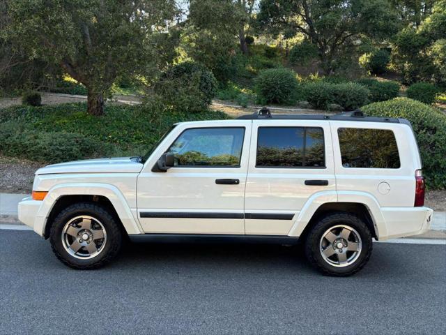 2006 jeep commander base