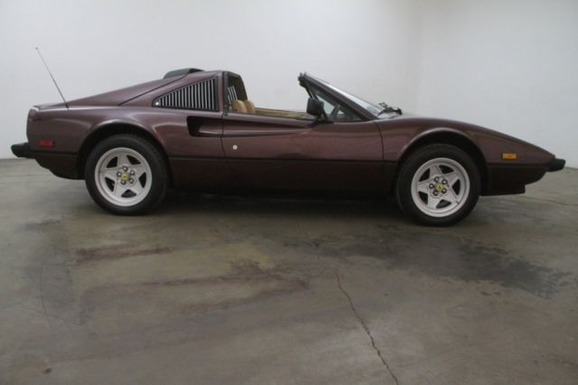 85 ferrari 308 quattrovalvole prugna metallica 5 speed ac power windows driver