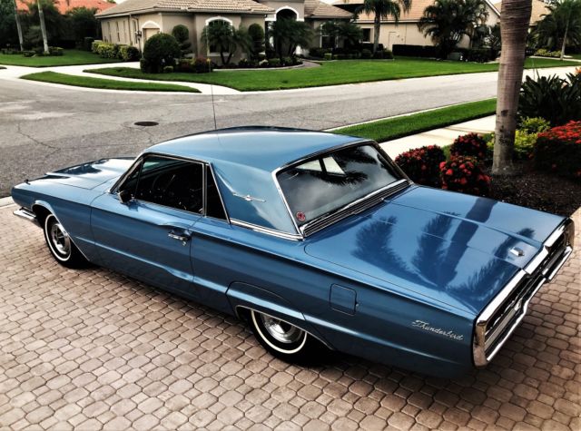 1966 ford thunderbird - low miles! collector car! like new condition!