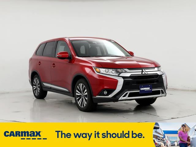 2020 mitsubishi outlander se
