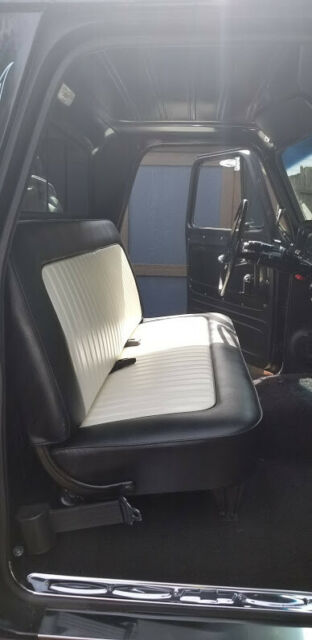 1964 chevy c10- long bed big window-bagged