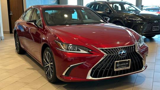 2025 Lexus ES