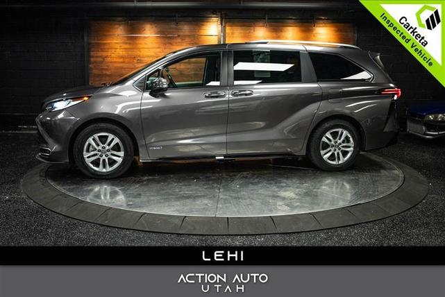 2021 toyota sienna limited