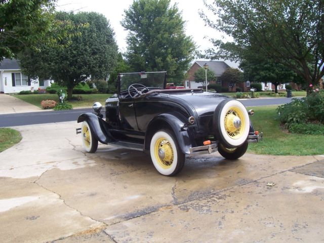 model a roadster--nice older restoration--complete with top