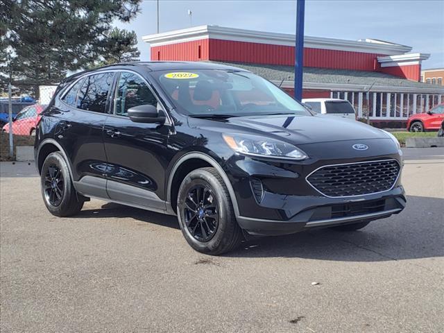 2022 ford escape se